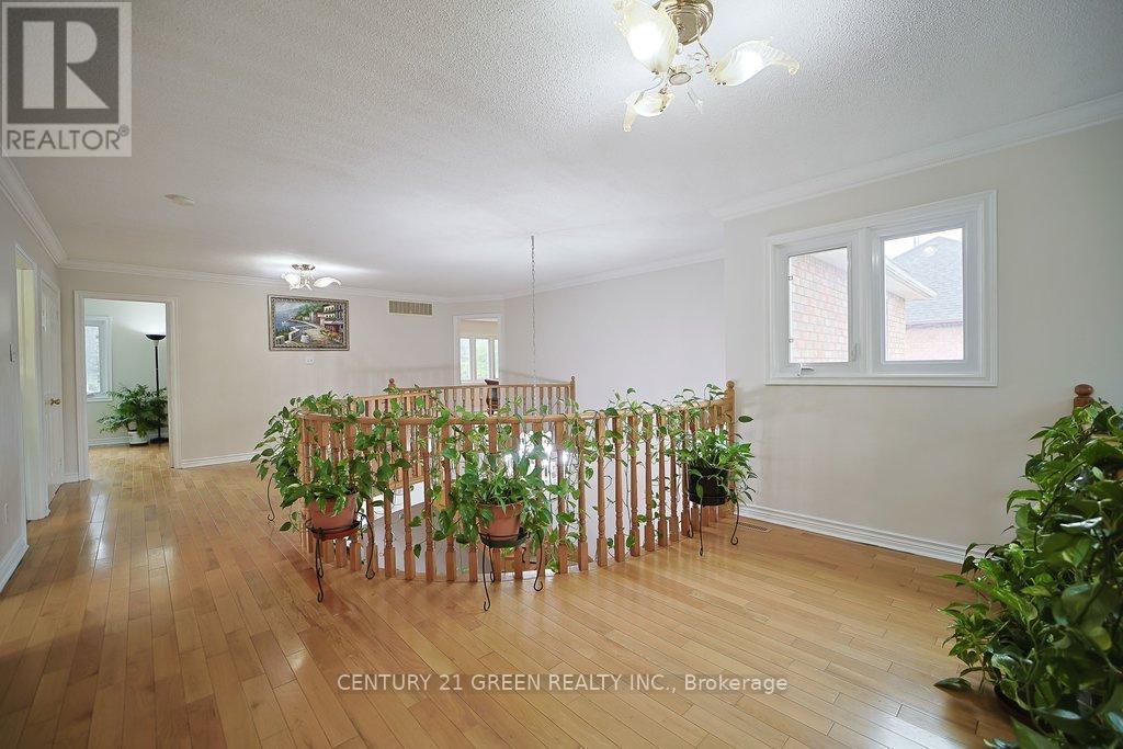 4635 Beaufort Terrace, Mississauga, ON - Indoor Photo Showing Other Room