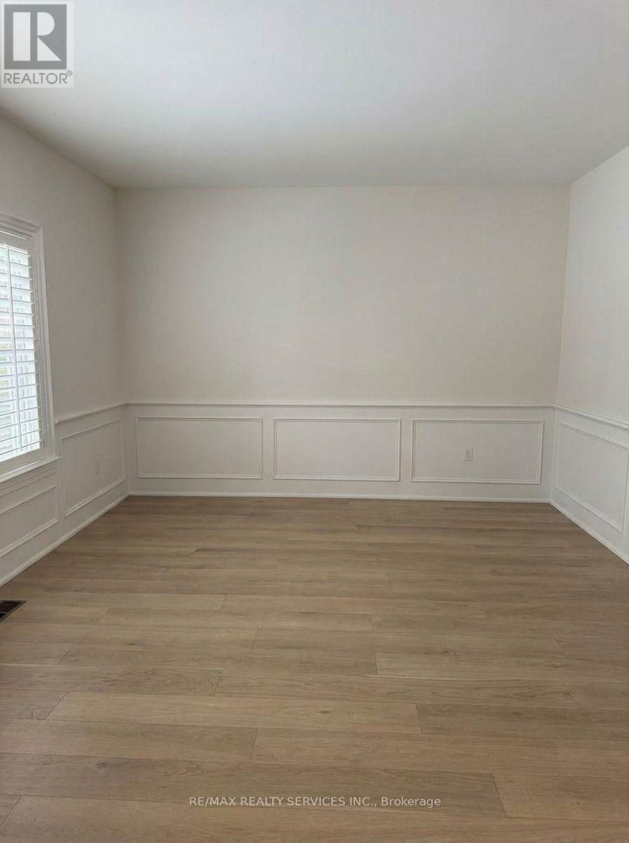 Main floor family room - 2432 Marisa Court, Mississauga, ON - Indoor Photo Showing Other Room