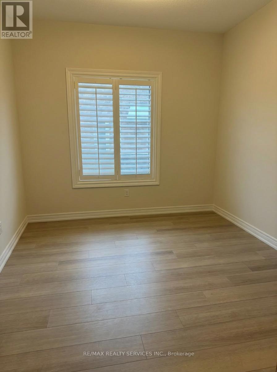 Main floor den/office - 2432 Marisa Court, Mississauga, ON - Indoor Photo Showing Other Room