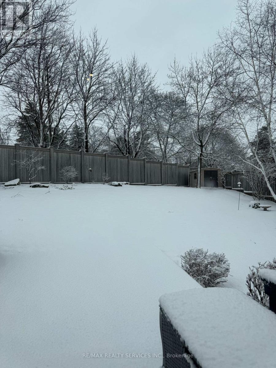 Pie-shaped lot - 2432 Marisa Court, Mississauga, ON - Outdoor