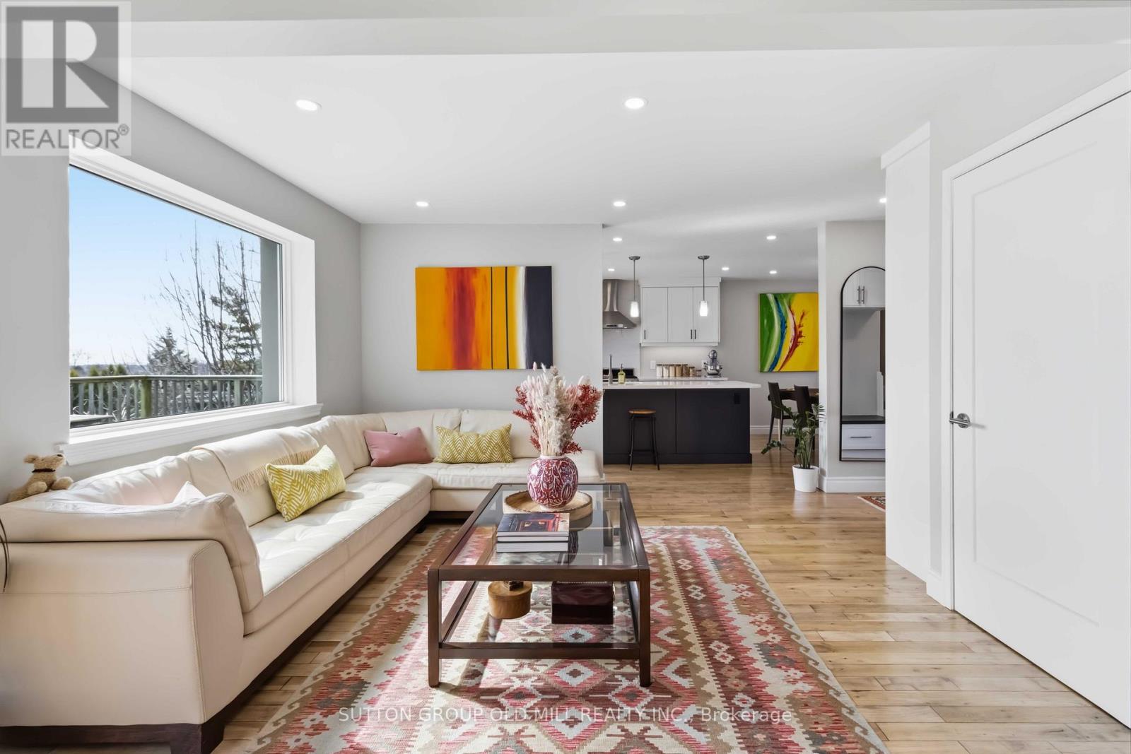 2811 Constable Road, Mississauga, ON - Indoor Photo Showing Living Room