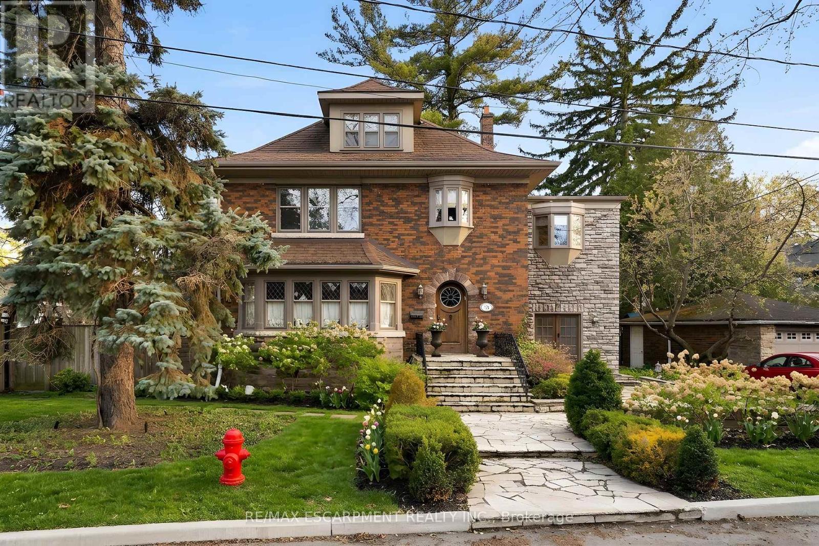 74 Oak Knoll Drive, Hamilton, ON - Outdoor