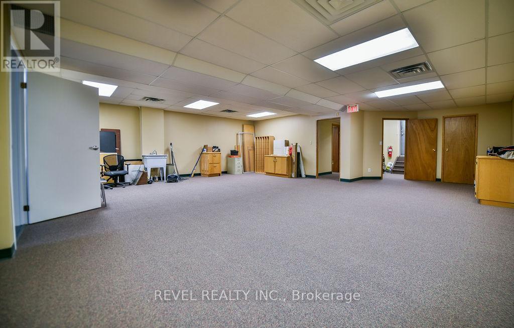255 Algonquin Boulevard E, Timmins (Ts - Se), ON