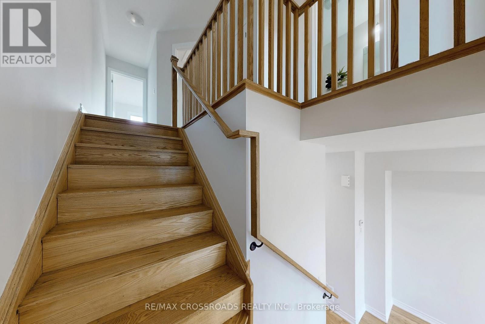 384 Okanagan Path, Oshawa, ON - Indoor Photo Showing Other Room