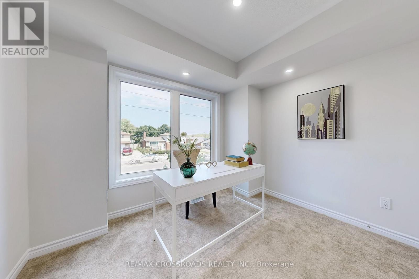 384 Okanagan Path, Oshawa, ON - Indoor