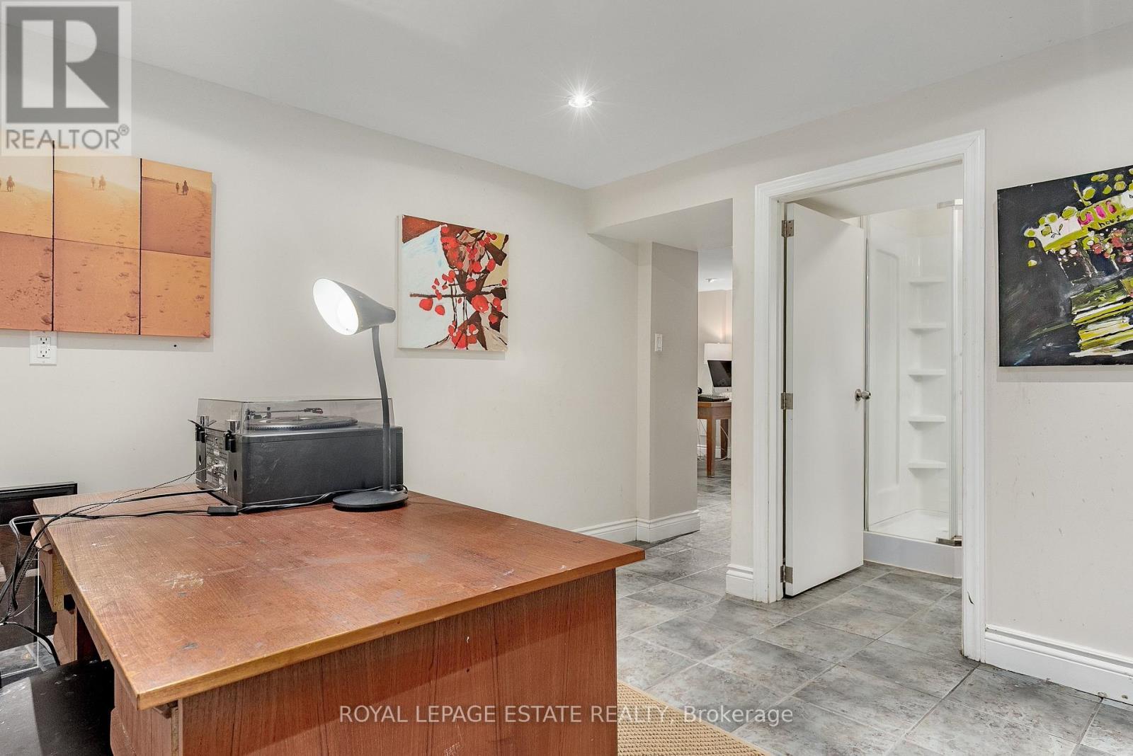 11 Garrick Road, Toronto, ON - Indoor