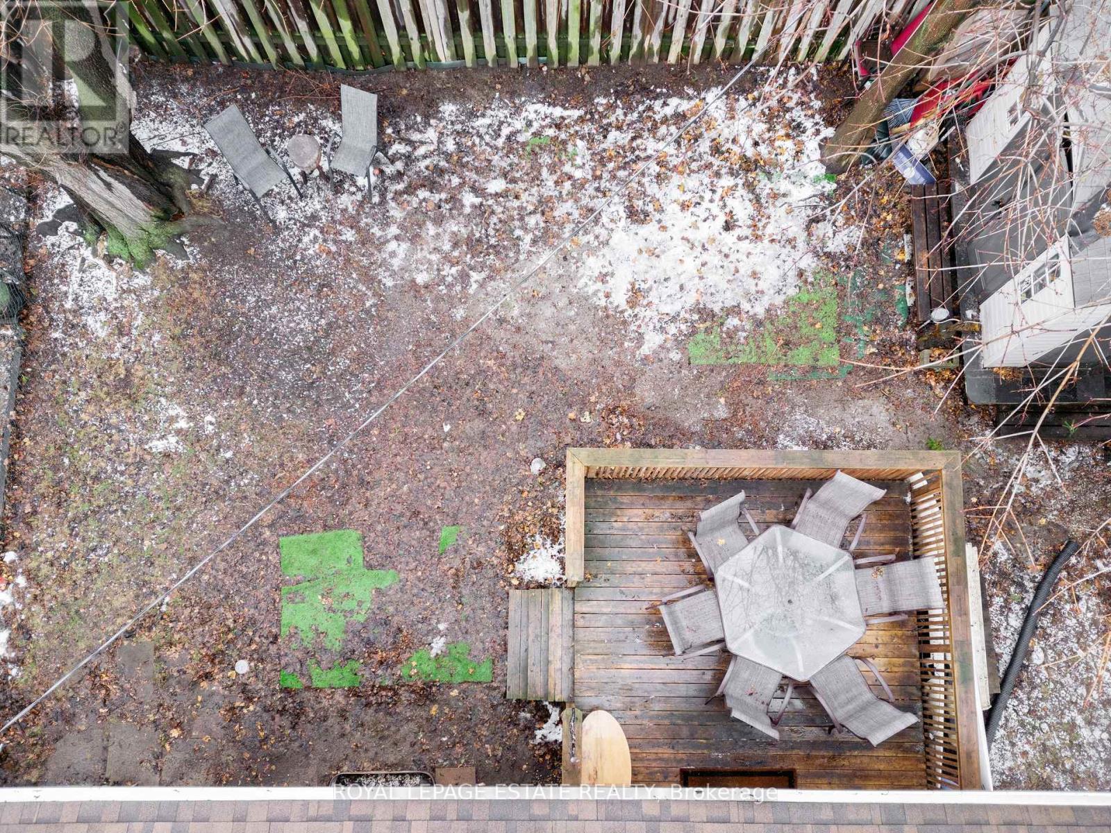 11 Garrick Road, Toronto, ON - Outdoor