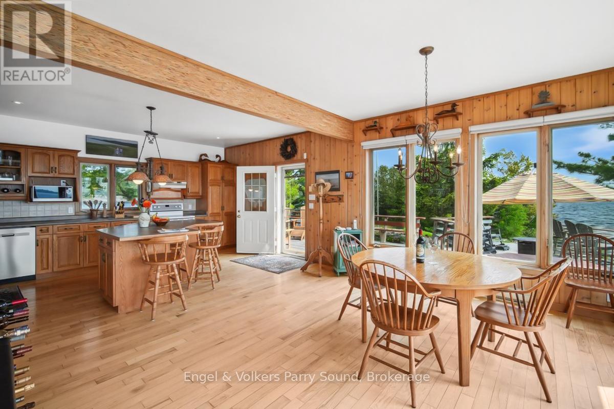 1 Three Tree Island, Mcdougall, ON - Indoor