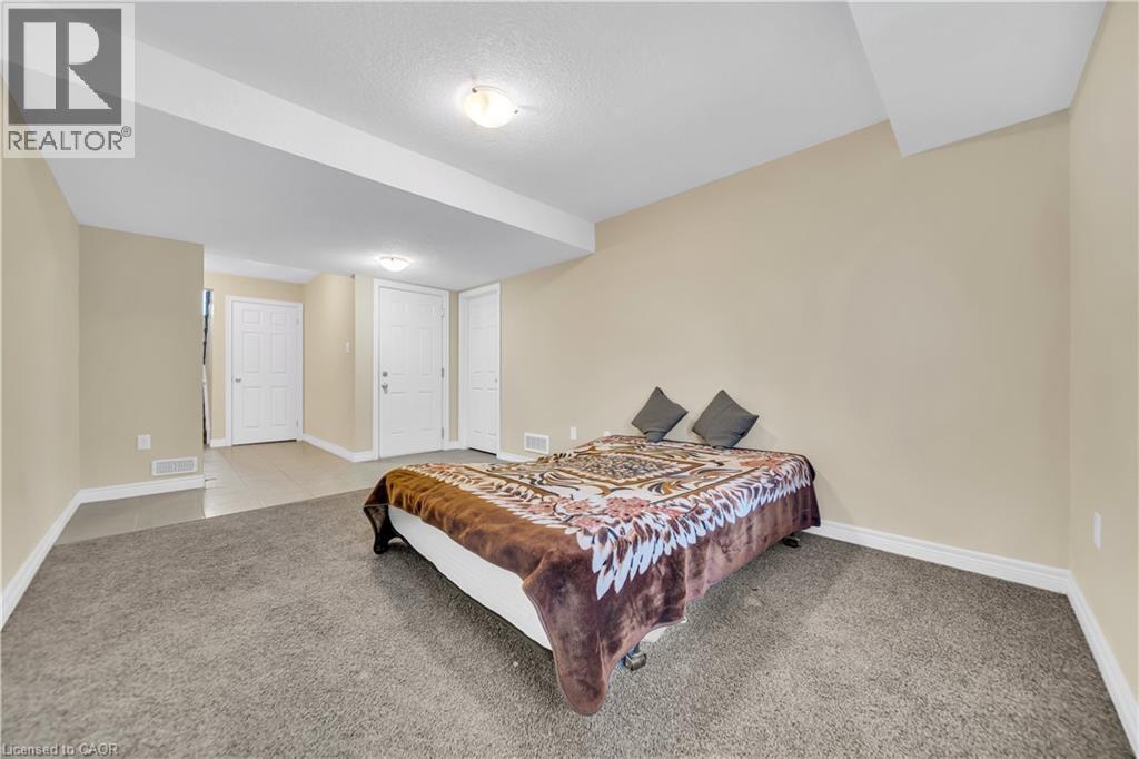 70 Willowrun Drive Unit# G2, Kitchener, ON - Indoor Photo Showing Other Room