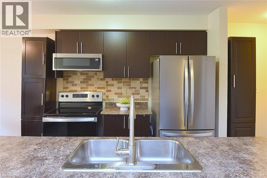 9 Lynch Crescent, Binbrook, ON - Indoor Photo Showing Kitchen With Double Sink