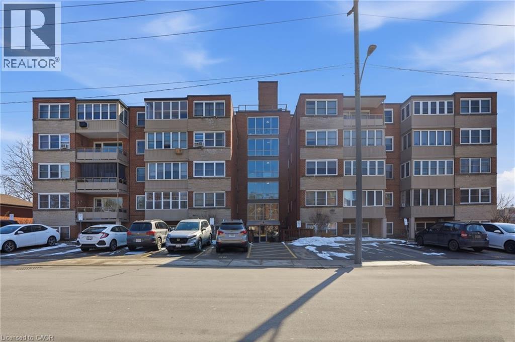 9 Grant Boulevard Unit# 106, Dundas, ON - Outdoor With Facade