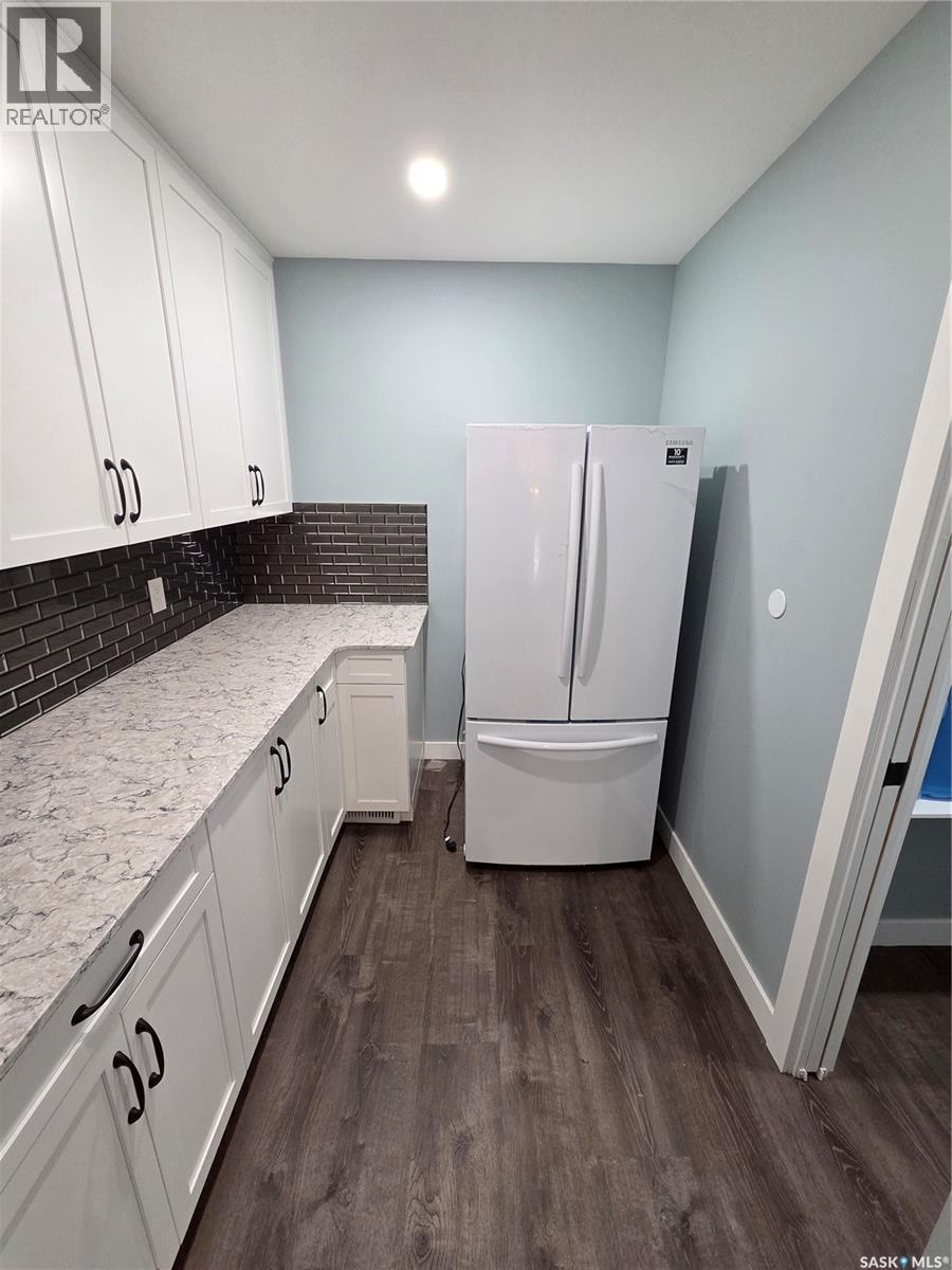 621 Mccall Street, Oxbow, SK - Indoor