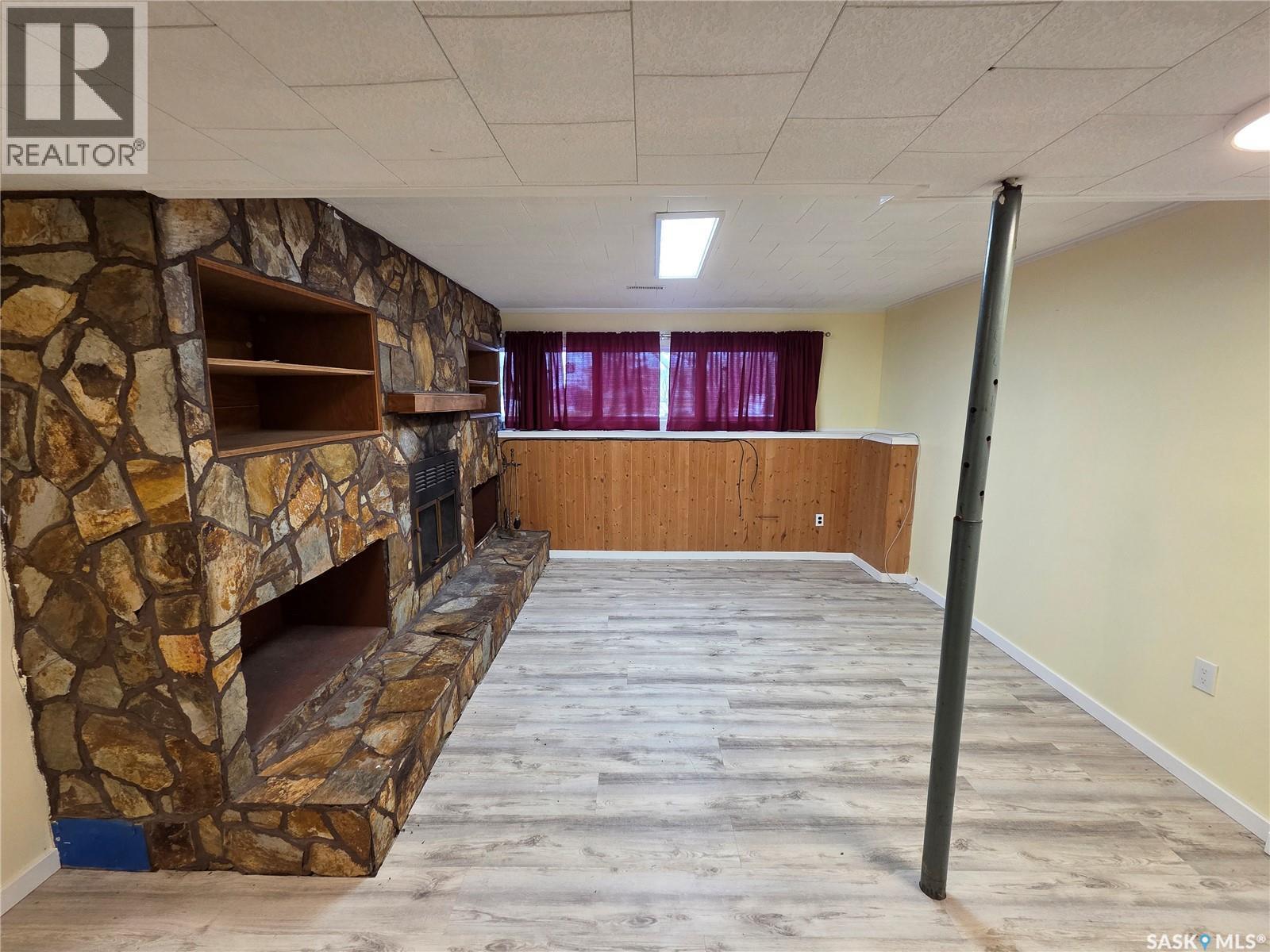 621 Mccall Street, Oxbow, SK - Indoor
