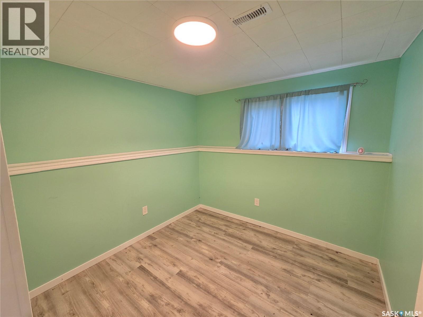 621 Mccall Street, Oxbow, SK - Indoor Photo Showing Other Room