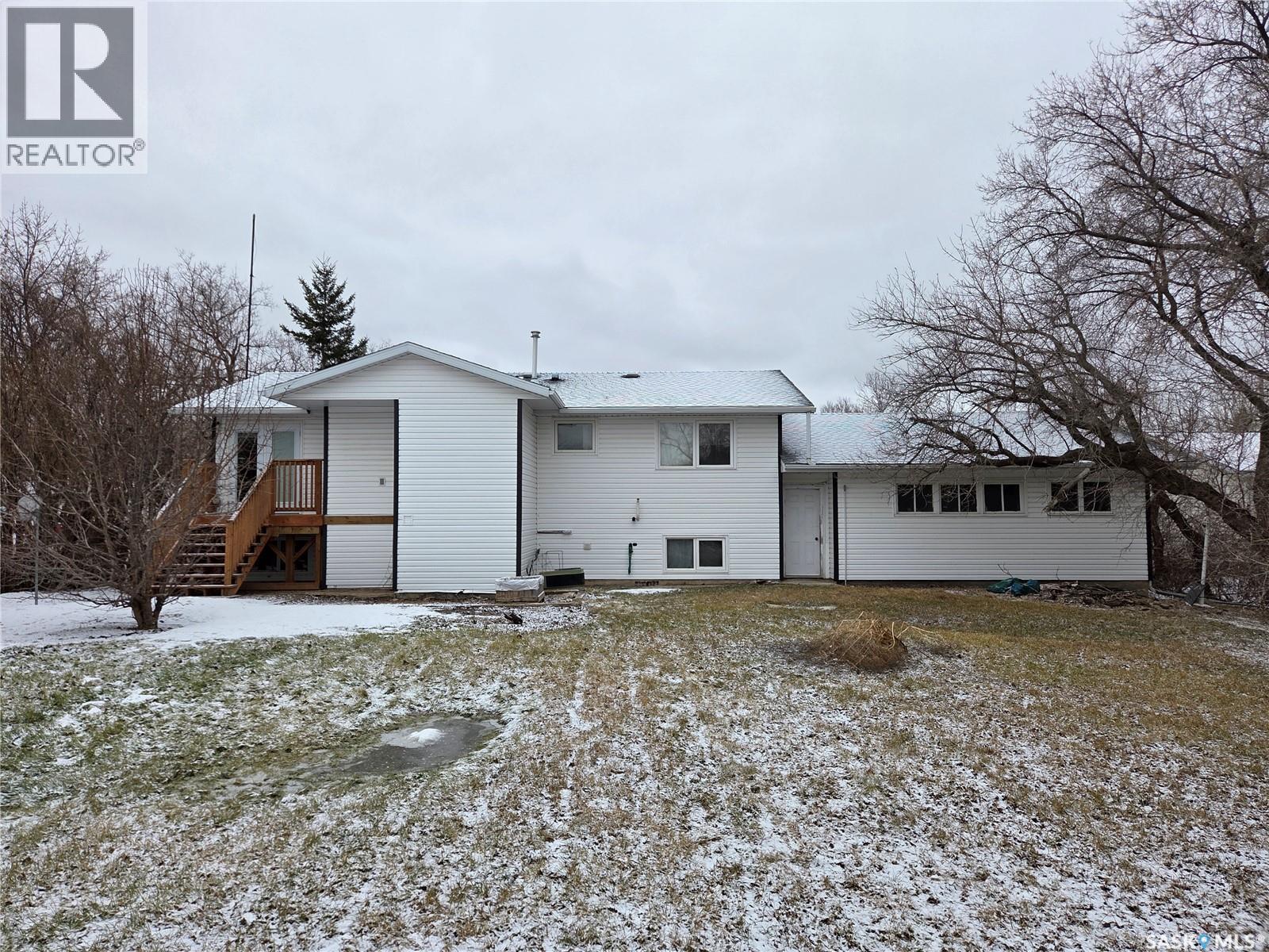 621 Mccall Street, Oxbow, SK - Outdoor