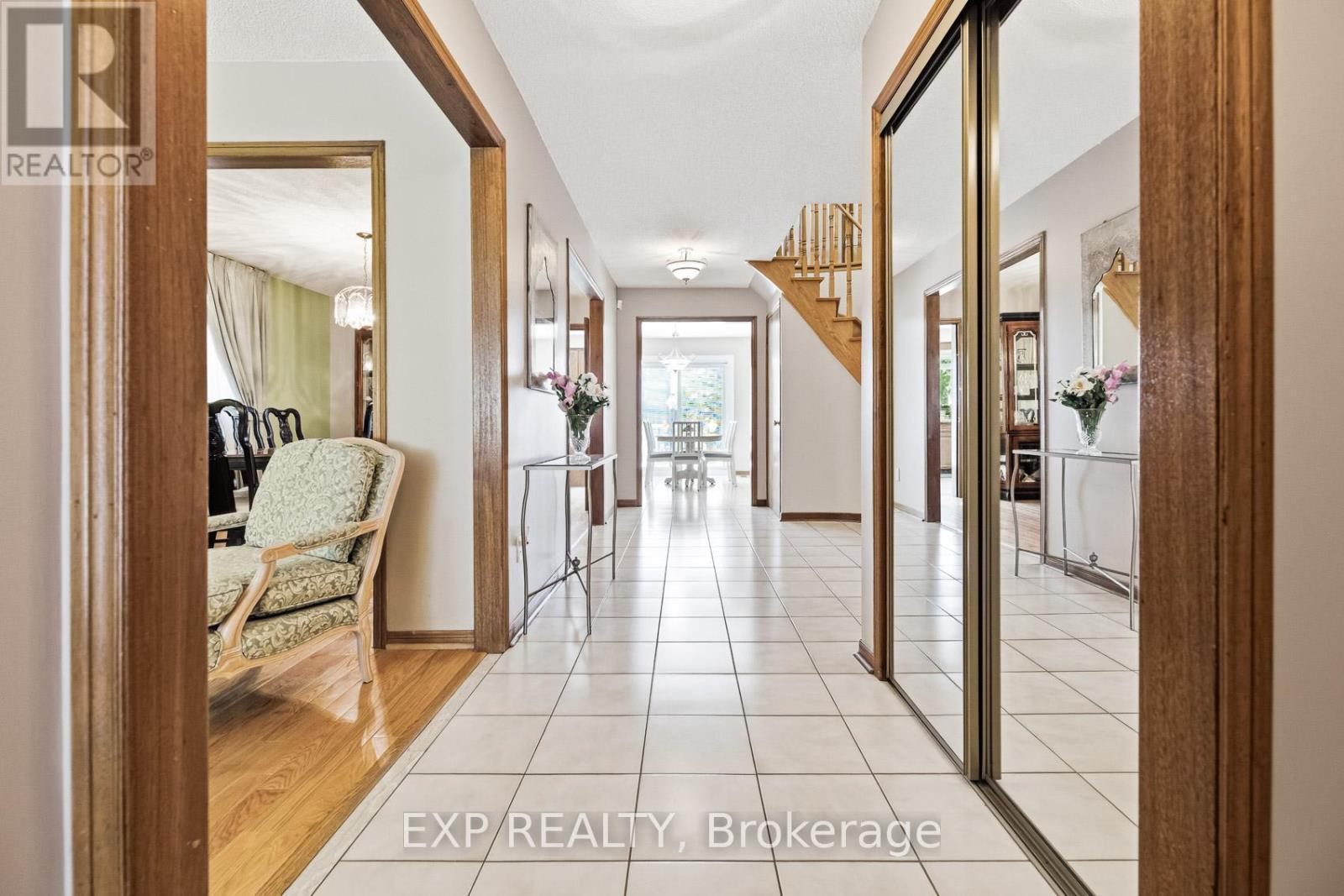 81 Southgate Crescent, Richmond Hill, ON - Indoor Photo Showing Other Room