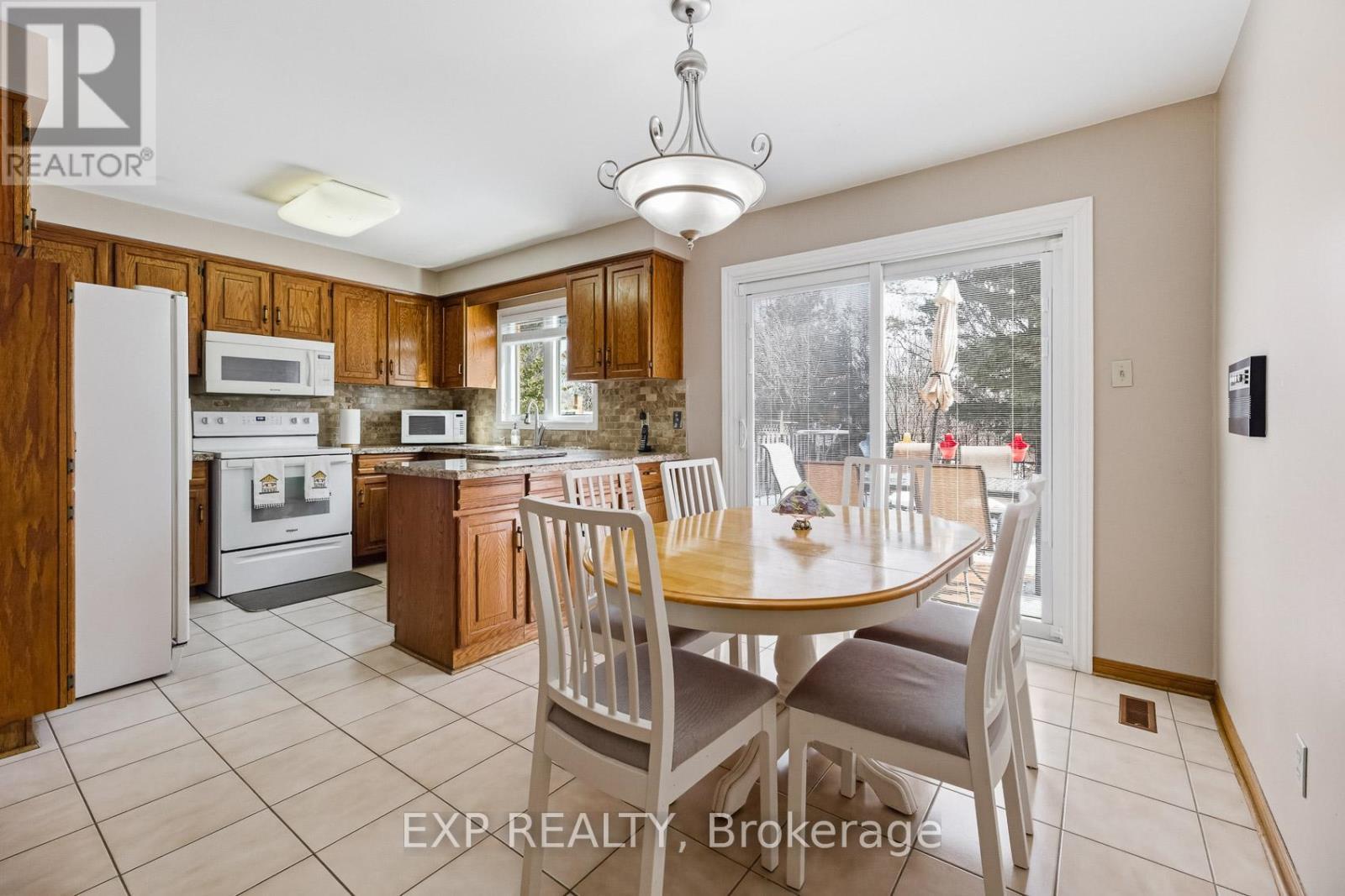 81 Southgate Crescent, Richmond Hill, ON - Indoor