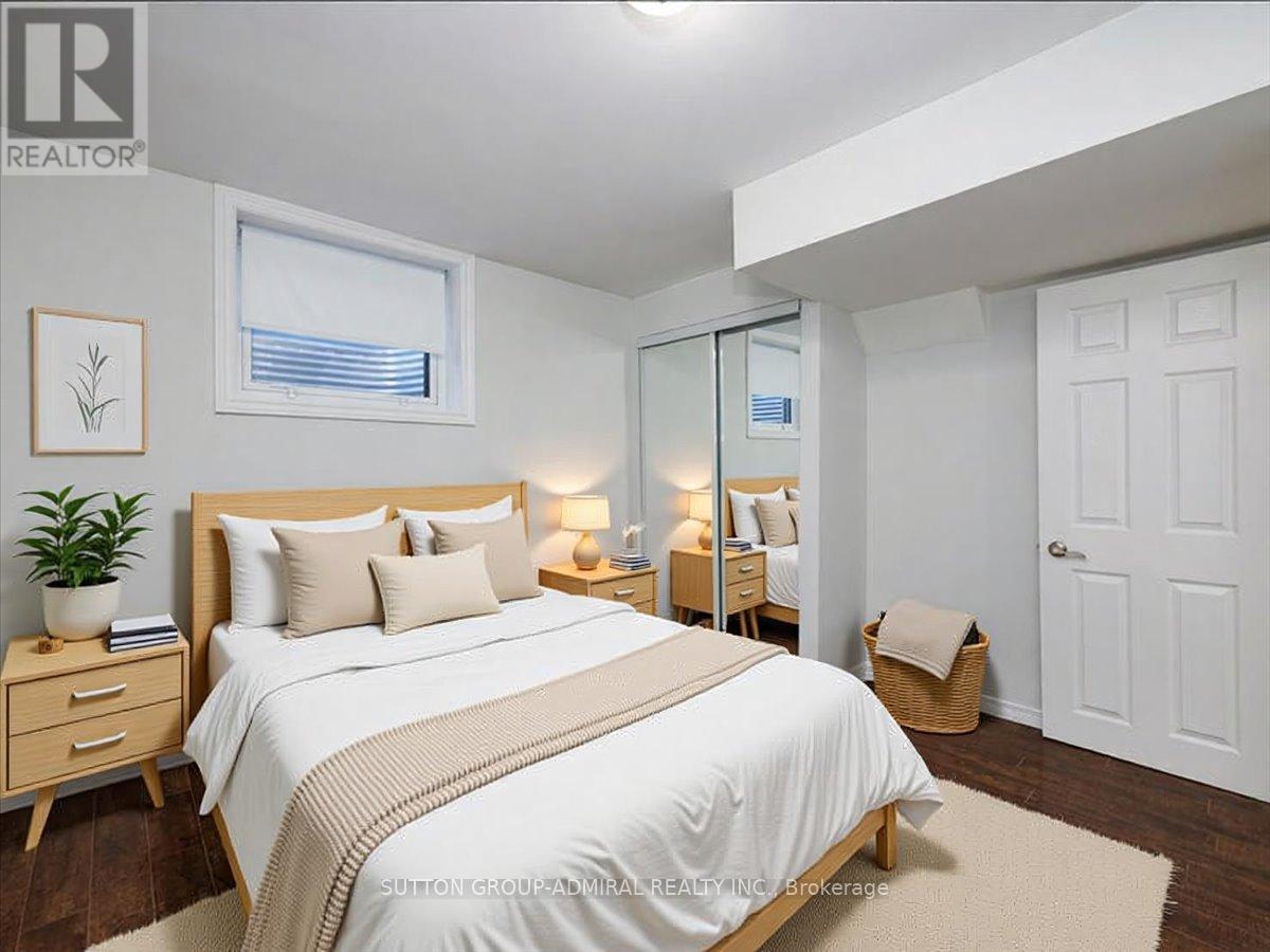 64 Copeman Crescent, Barrie, ON - Indoor Photo Showing Bedroom
