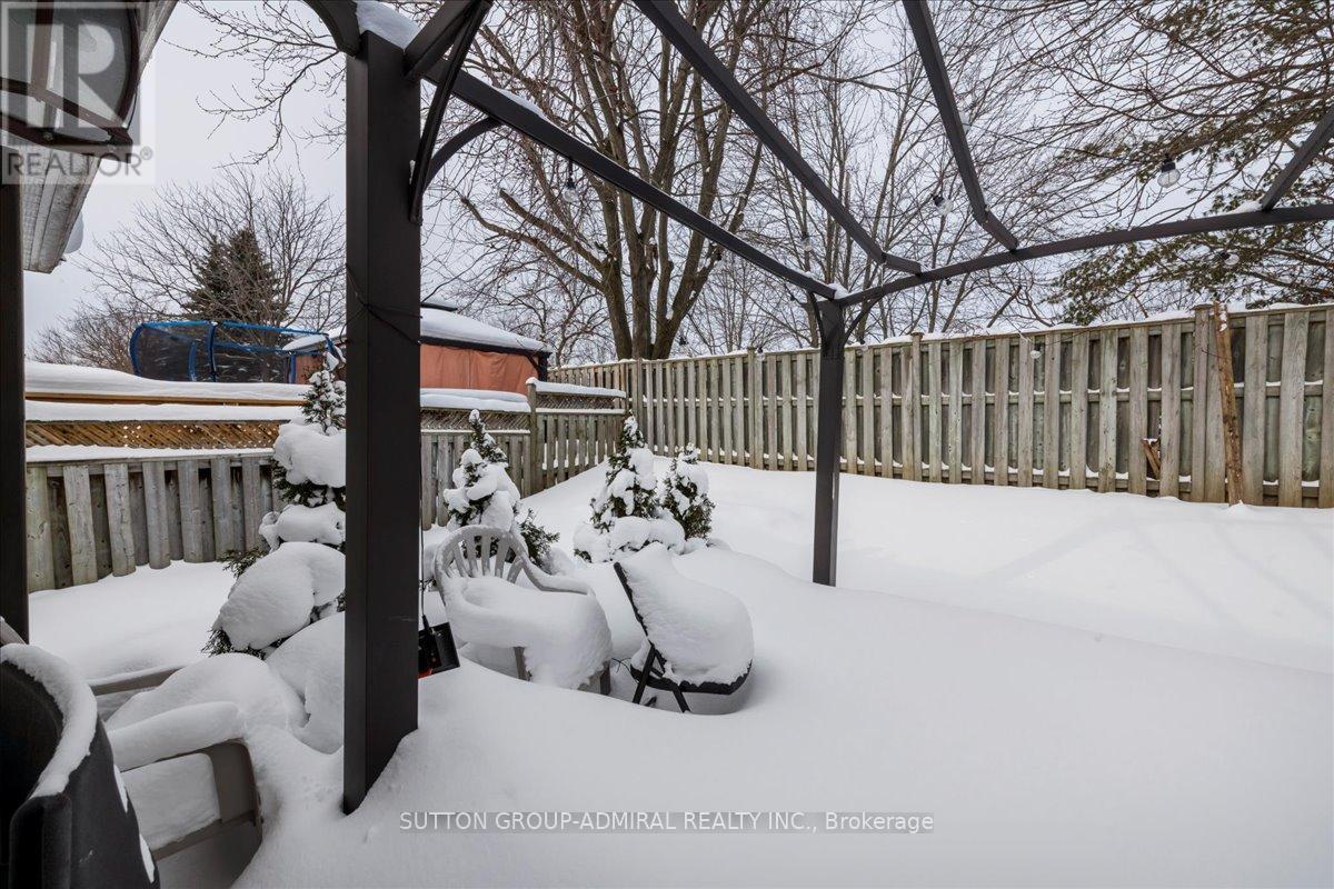 64 Copeman Crescent, Barrie, ON - Outdoor