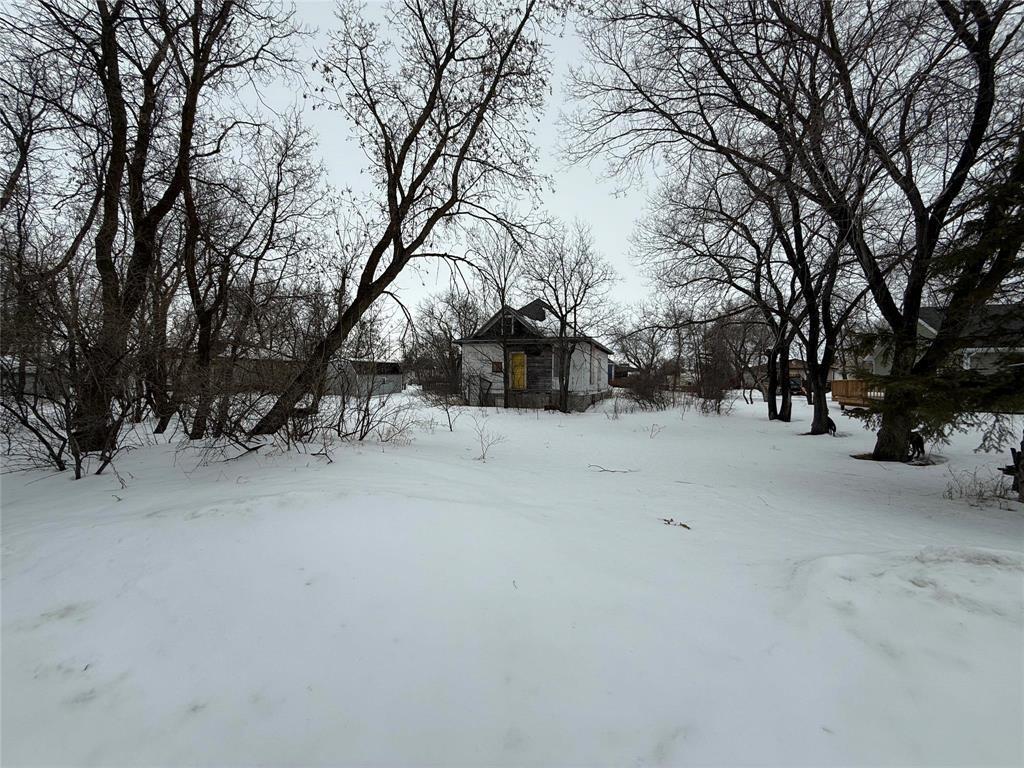 37 First Avenue, Lundar, MB