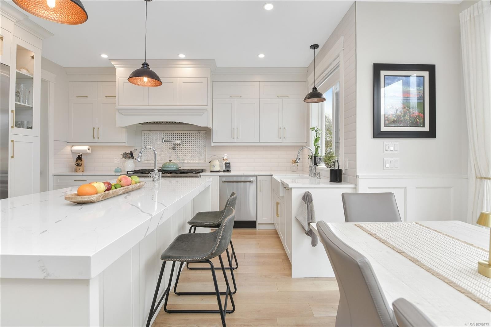 25 Howe St, Victoria, BC