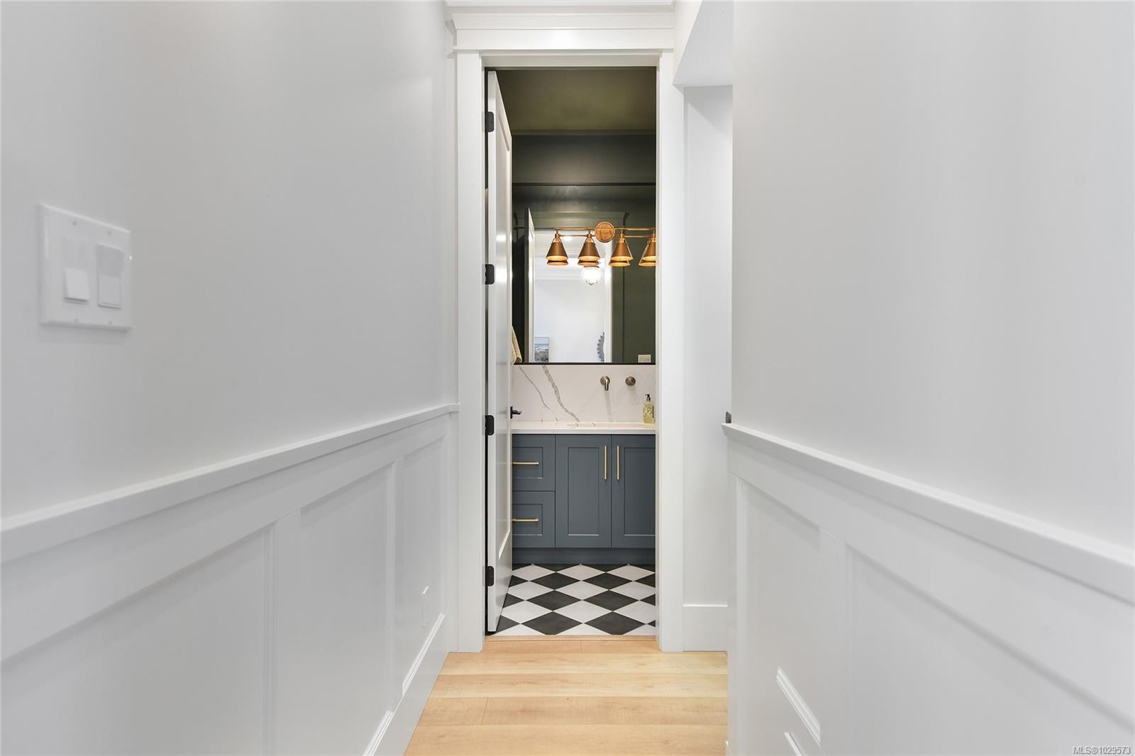 25 Howe St, Victoria, BC