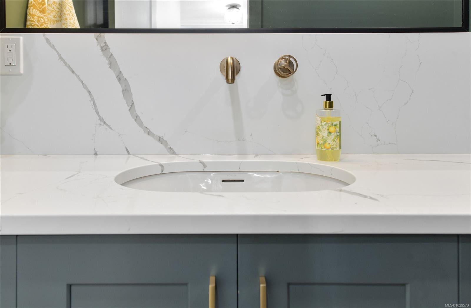 25 Howe St, Victoria, BC