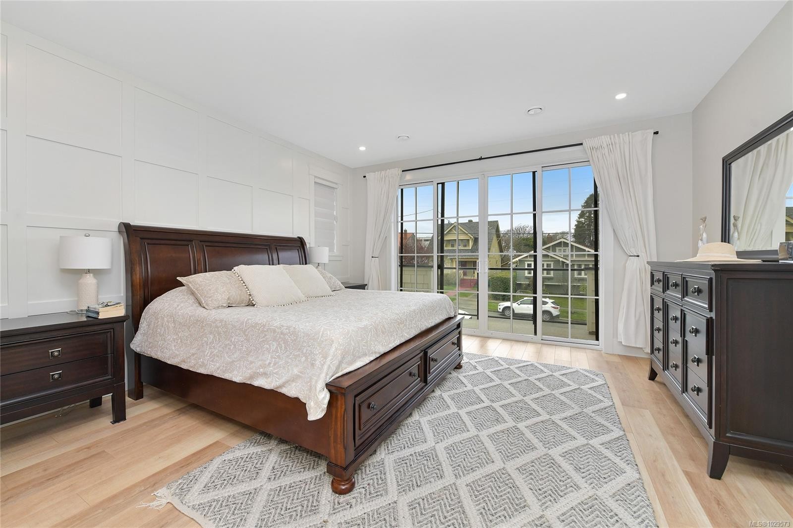 25 Howe St, Victoria, BC