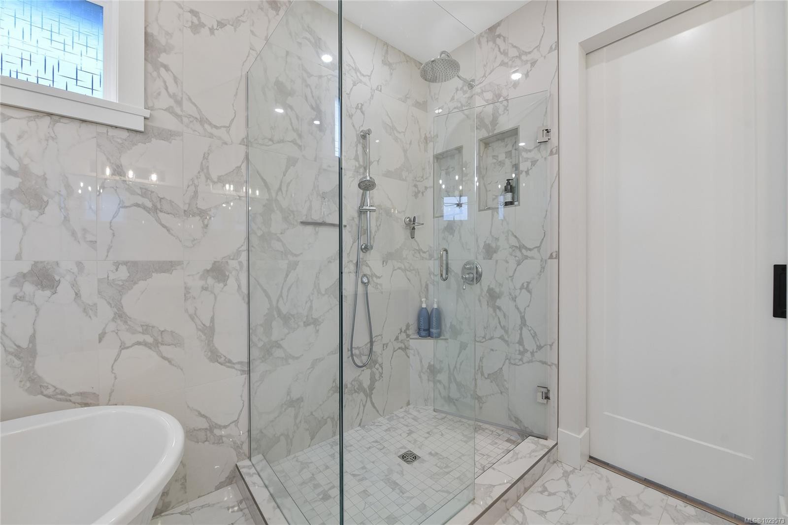 25 Howe St, Victoria, BC