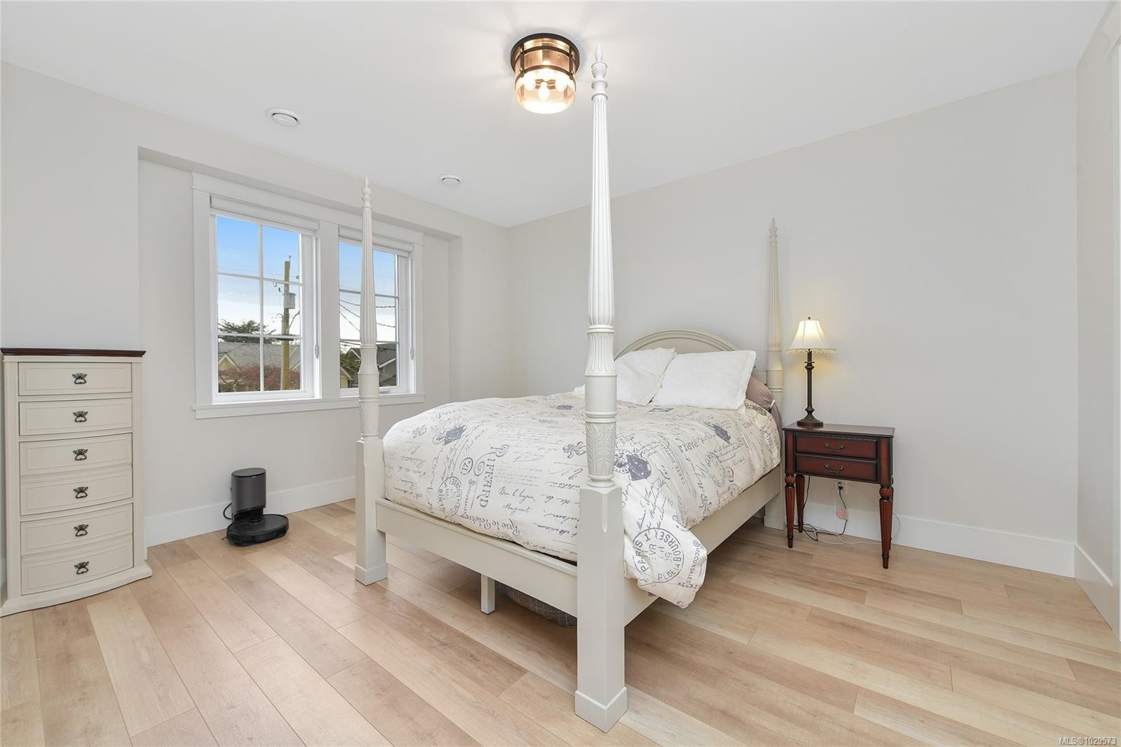 25 Howe St, Victoria, BC