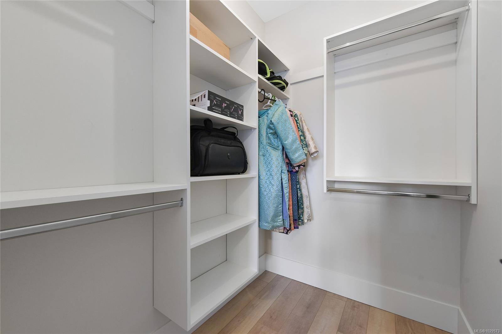 25 Howe St, Victoria, BC