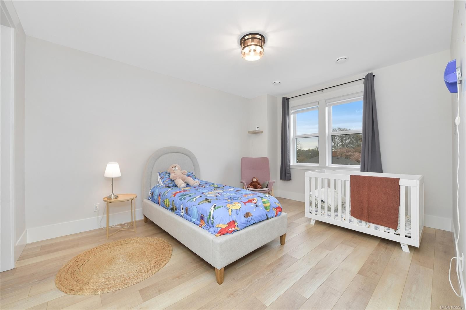 25 Howe St, Victoria, BC