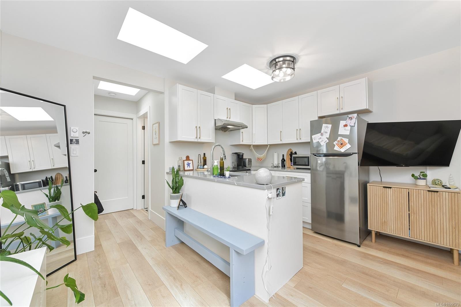 25 Howe St, Victoria, BC