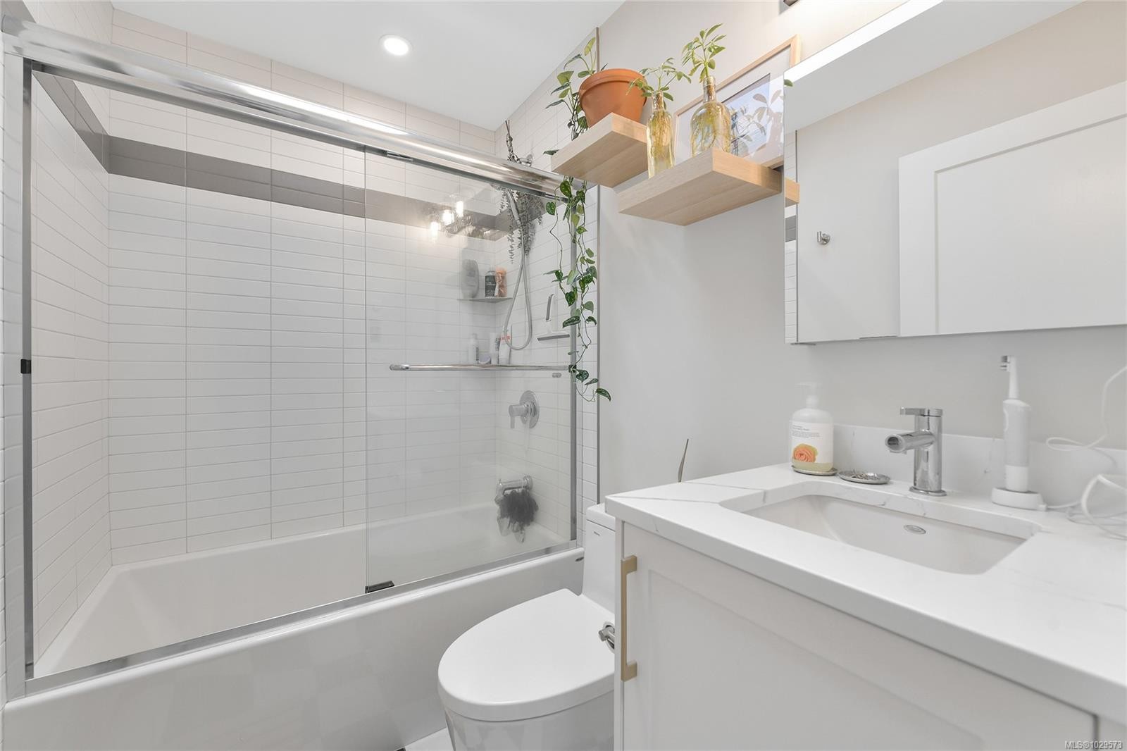 25 Howe St, Victoria, BC