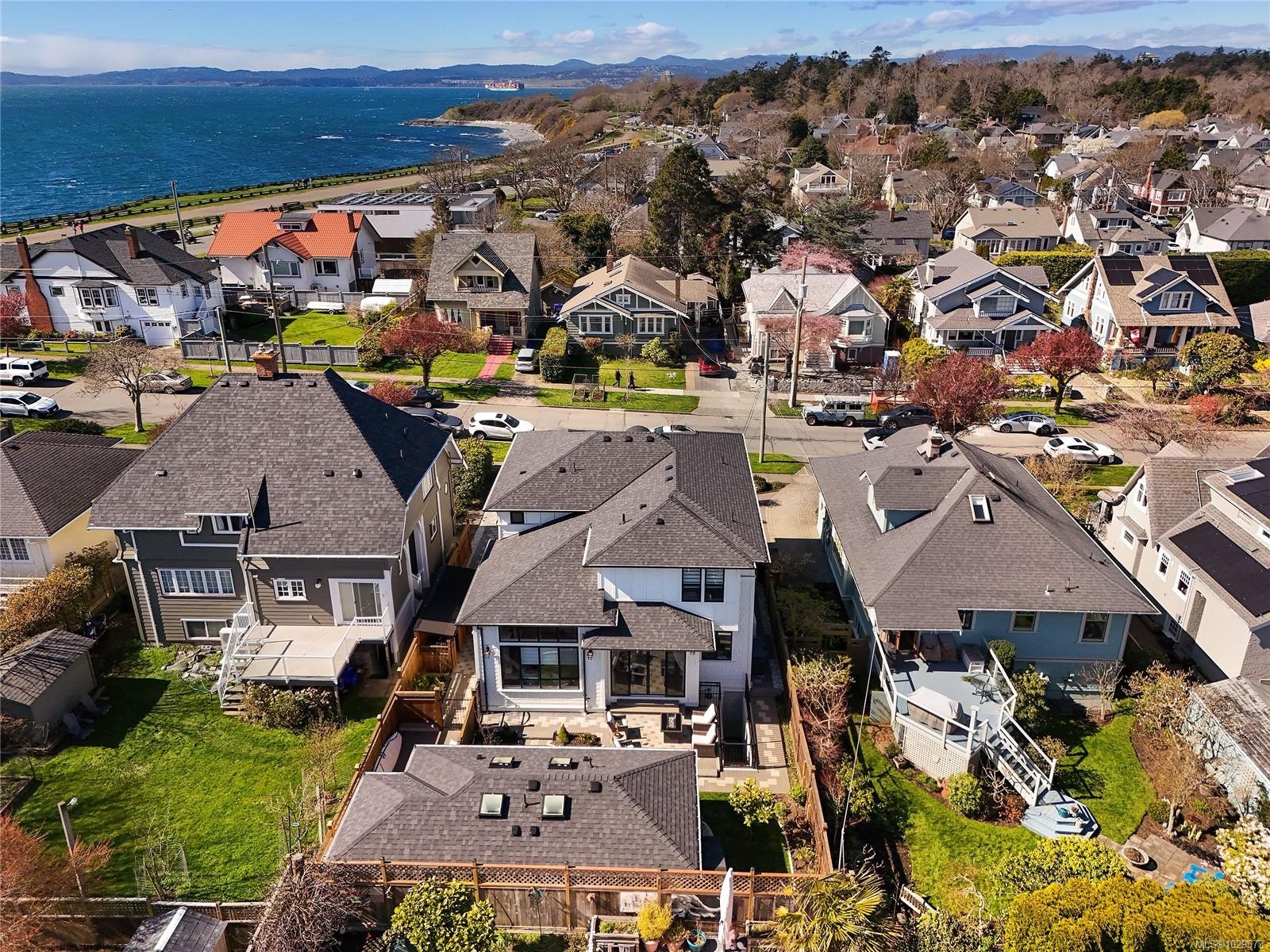 25 Howe St, Victoria, BC