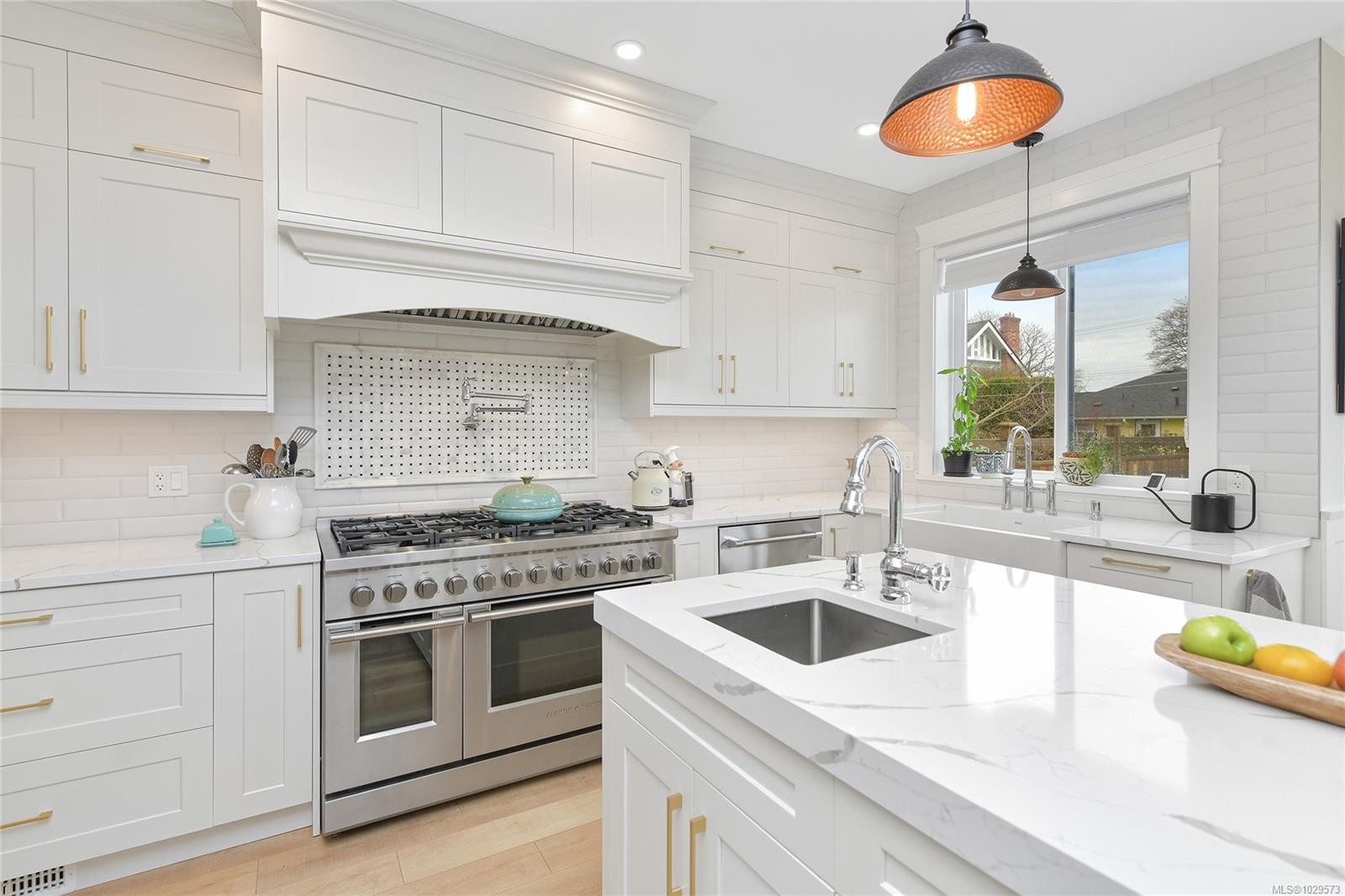 25 Howe St, Victoria, BC