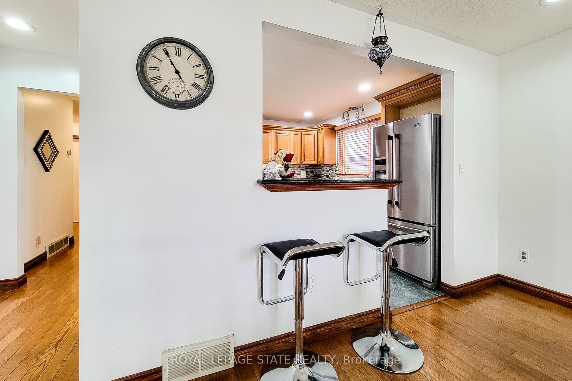114 Juanita Drive, Hamilton, ON - Indoor