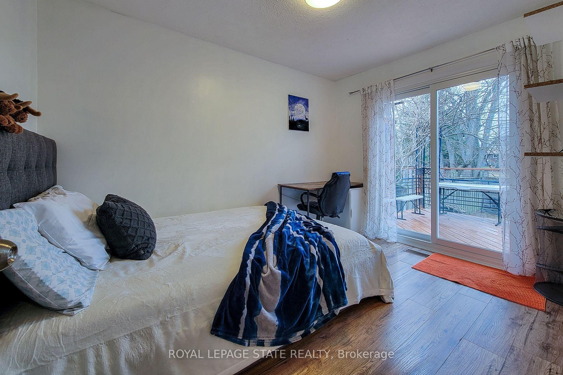 114 Juanita Drive, Hamilton, ON - Indoor Photo Showing Other Room