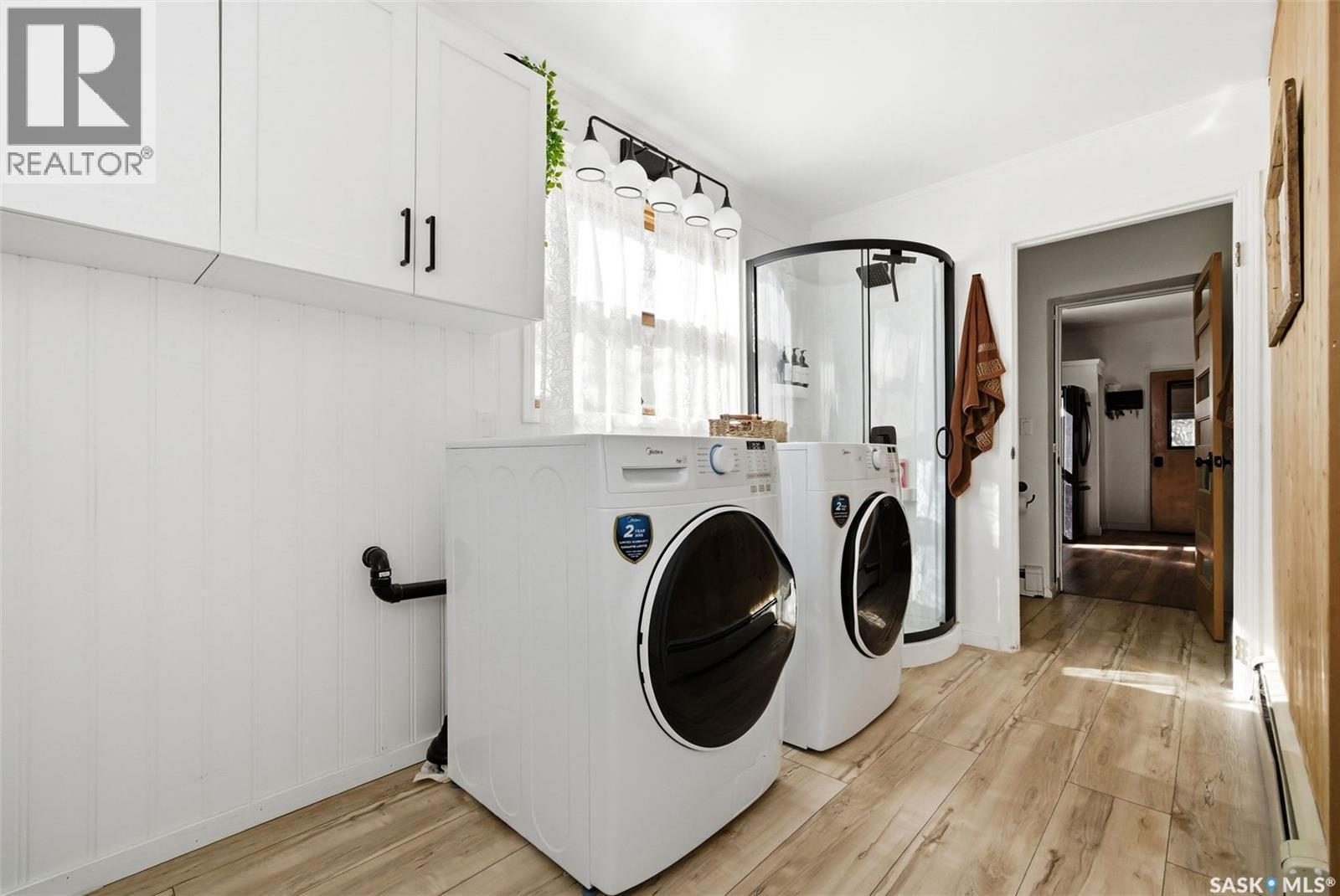 160 Elgin Crescent, Lumsden, SK - Indoor Photo Showing Laundry Room