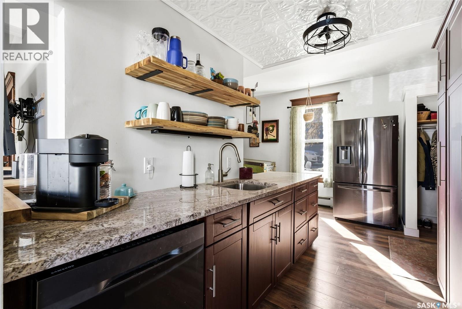 160 Elgin Crescent, Lumsden, SK - Indoor Photo Showing Kitchen