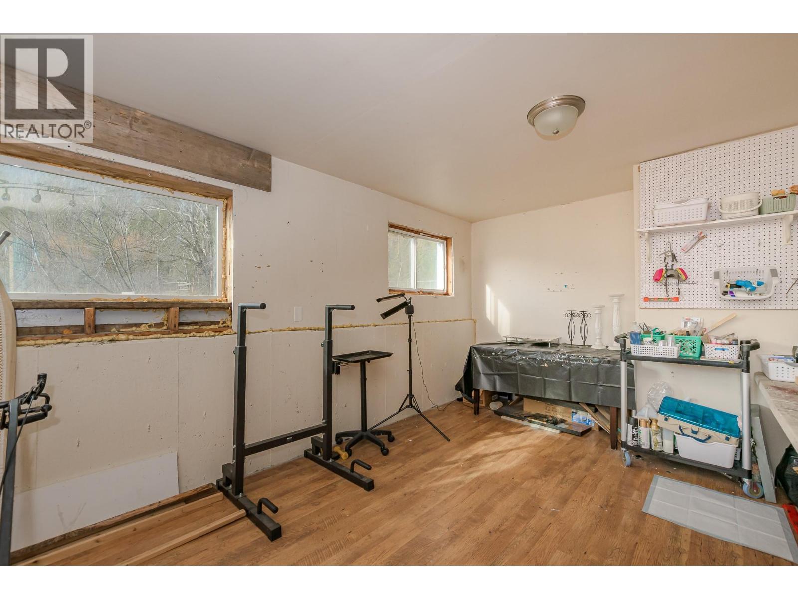 3668 Trinity Valley Road, Enderby, BC - Indoor