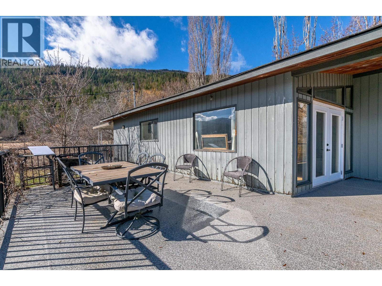 3668 Trinity Valley Road, Enderby, BC - Outdoor