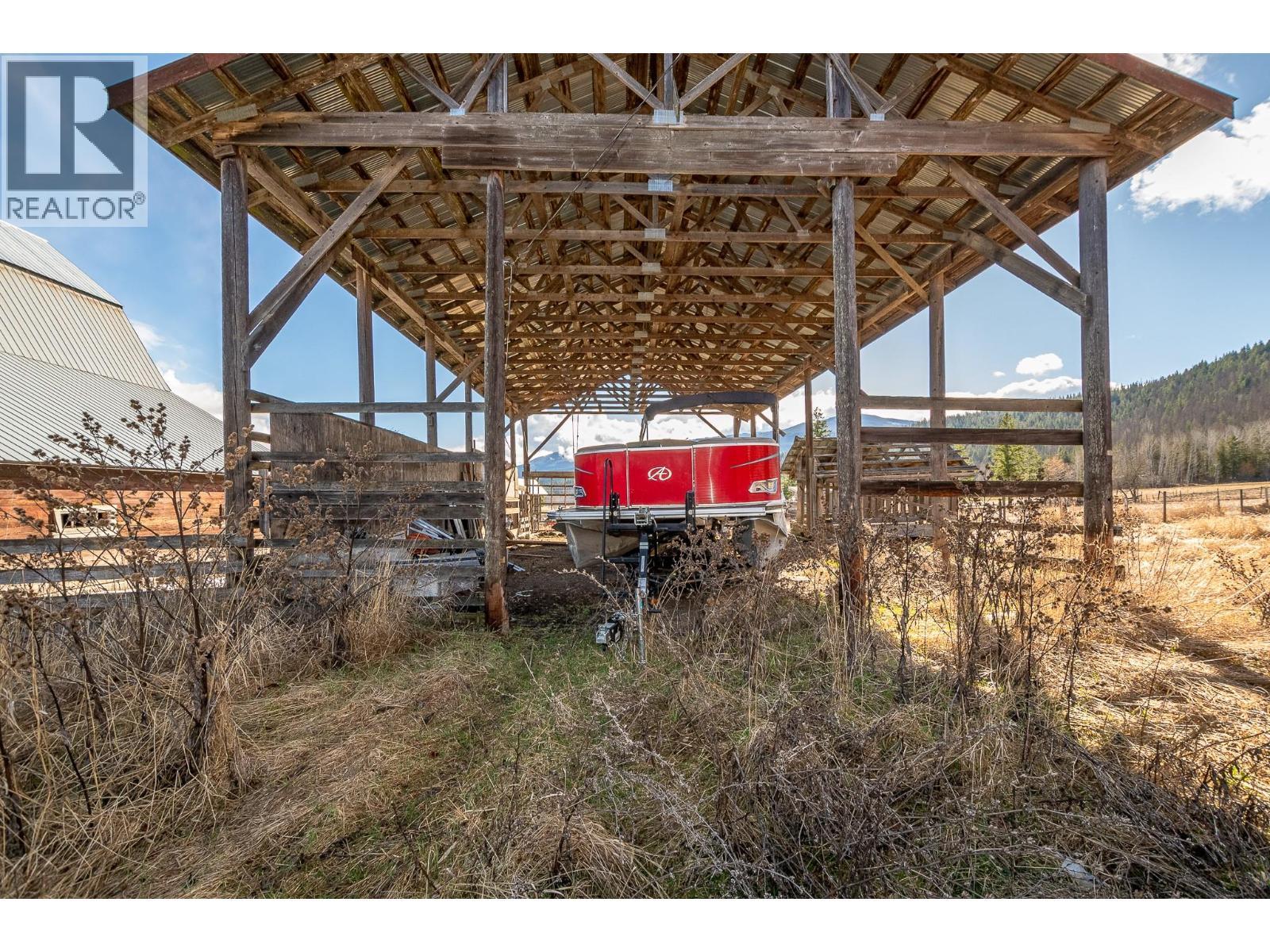 3668 Trinity Valley Road, Enderby, BC - Outdoor