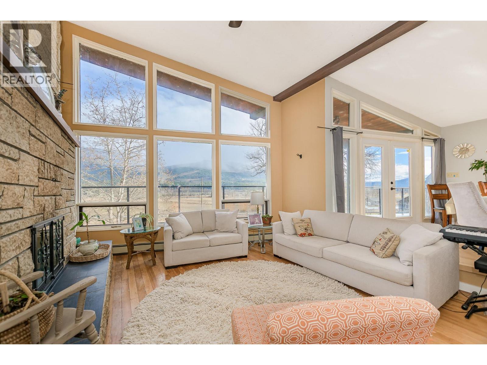 3668 Trinity Valley Road, Enderby, BC - Indoor Photo Showing Living Room With Fireplace