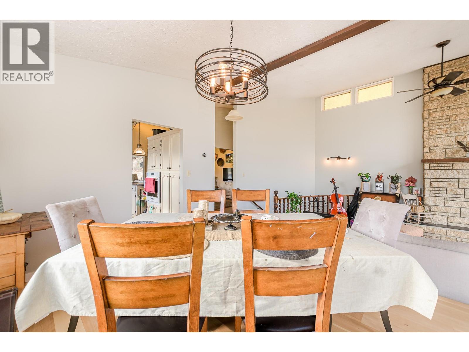 3668 Trinity Valley Road, Enderby, BC - Indoor Photo Showing Dining Room
