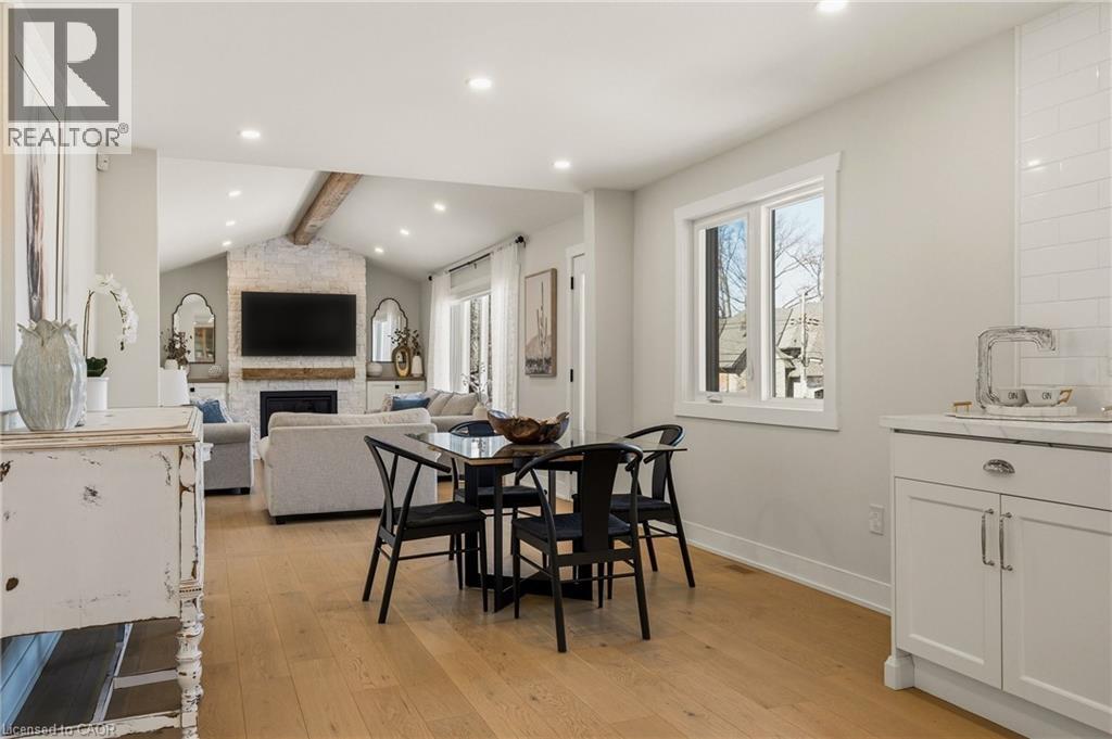 204 Falling Brook Drive, Ancaster, ON - Indoor Photo Showing Other Room