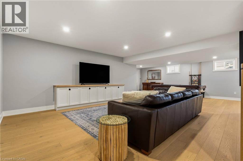 204 Falling Brook Drive, Ancaster, ON - Indoor