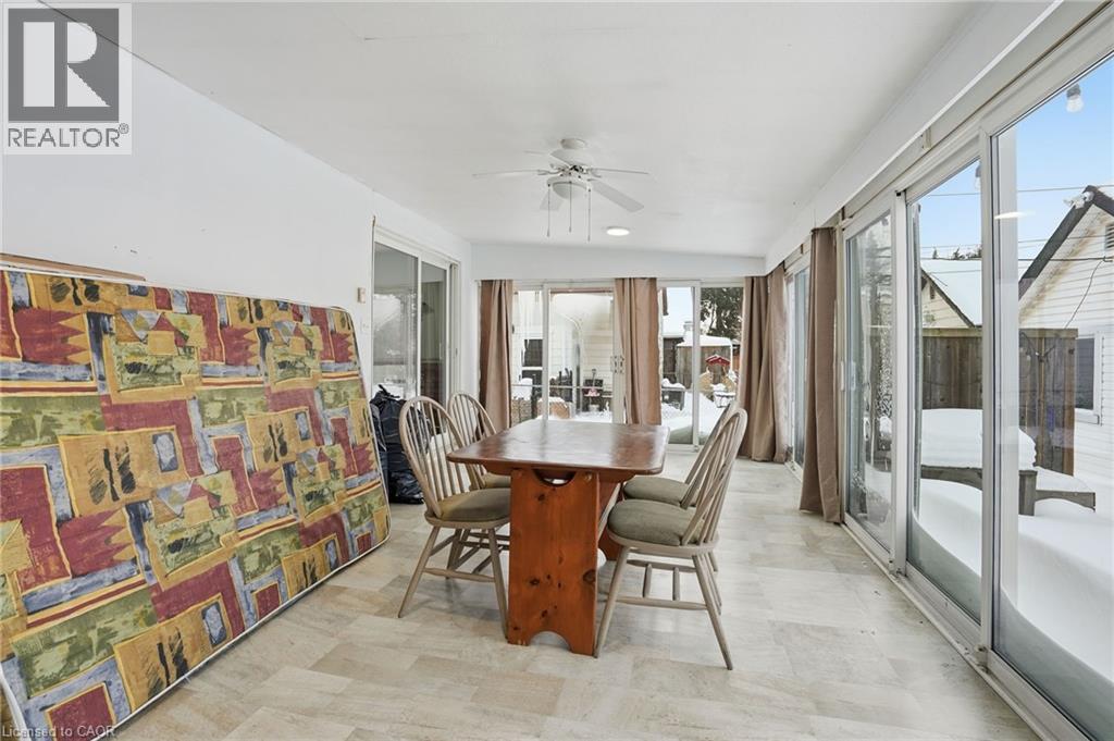 4 Hilda Street, St. Catharines, ON - Indoor Photo Showing Dining Room