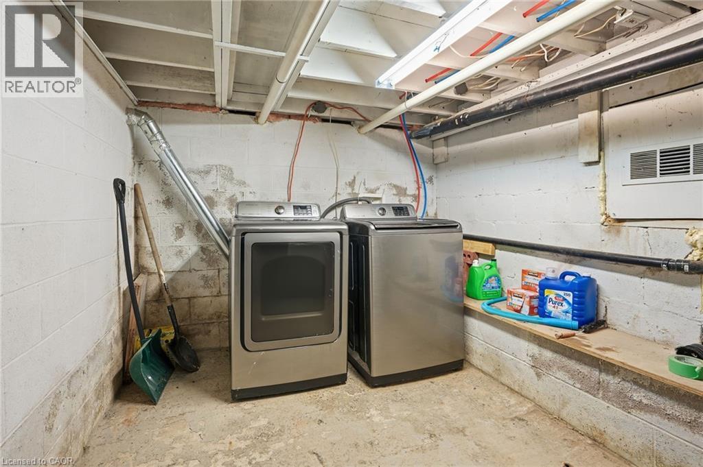 4 Hilda Street, St. Catharines, ON - Indoor Photo Showing Laundry Room