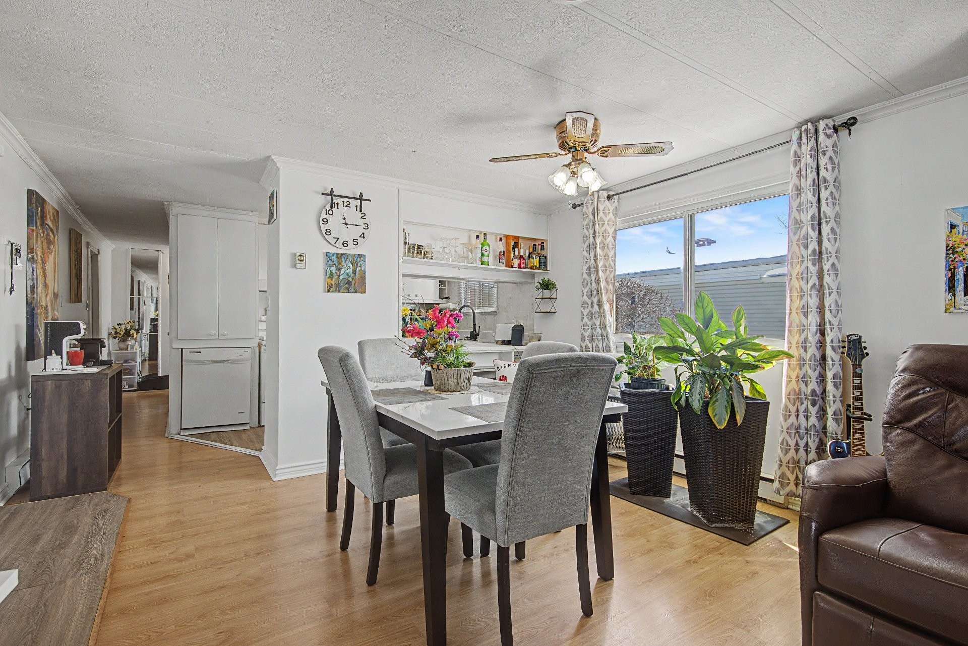 Dining Room - 255-3950 Boul. Sir-Wilfrid-Laurier, Longueuil (Saint-Hubert), QC - Indoor Photo Showing Dining Room